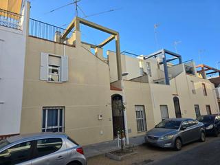 Casa adossada  Calle manuel zapata carmona. Magnífico adosado en isla cristina