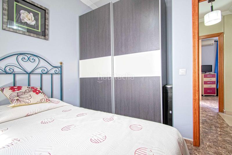 Foto 1e9215c6-a613-4a98-a016-b525edb6d445. Casa con parcheggio in Cruz Roja Sevilla