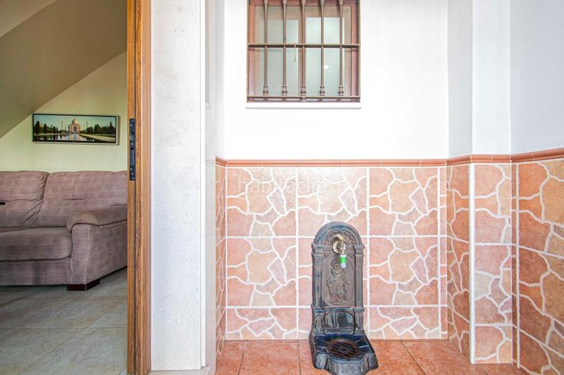 Foto 2000d9be-1f92-4f86-a9ab-477070014670. Casa con parcheggio in Cruz Roja Sevilla