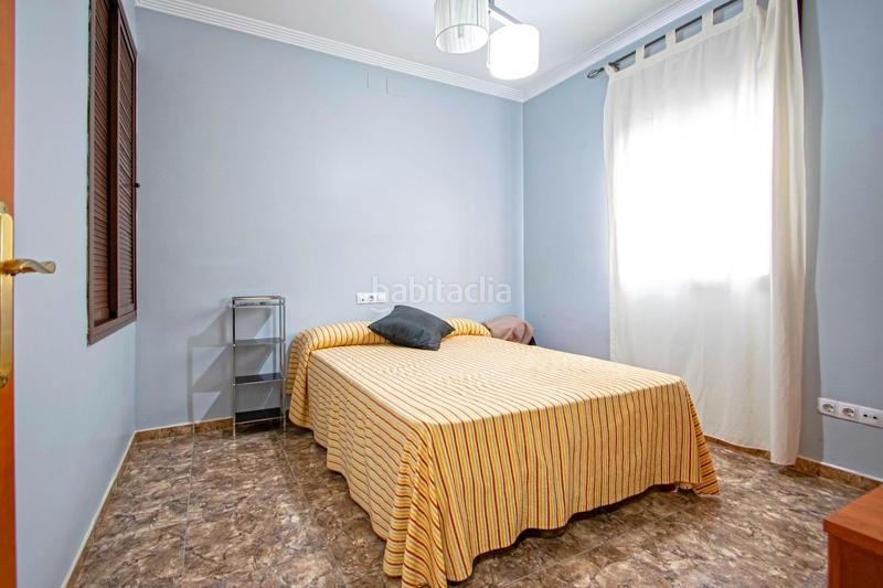 Foto 9fad4f44-6e45-446e-881d-4ec090dcfa9e. Casa con parcheggio in Cruz Roja Sevilla