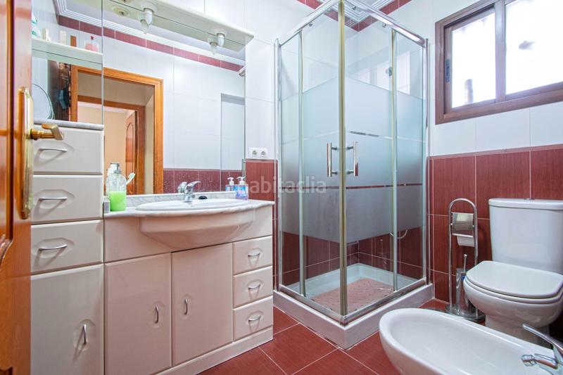 Foto d4d2c468-7019-4650-b6fd-2cb95612efa8. Casa con parcheggio in Cruz Roja Sevilla