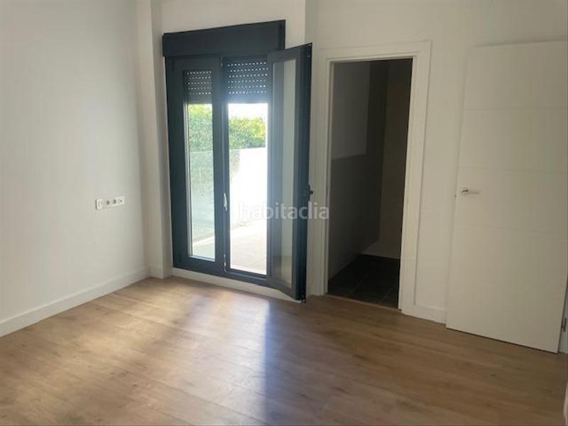 Foto b6bdad40-14e5-4b02-aab9-4ae70d39db15. Casa a schiera con parcheggio piscina in Las Almenas Tomares