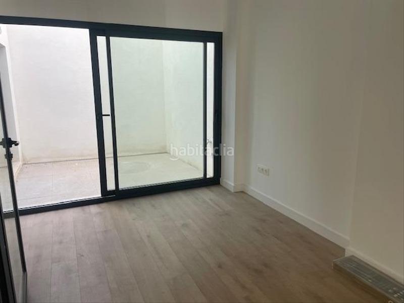 Foto cf638b19-585e-422a-9624-57fe9619e0be. Casa a schiera con parcheggio piscina in Las Almenas Tomares