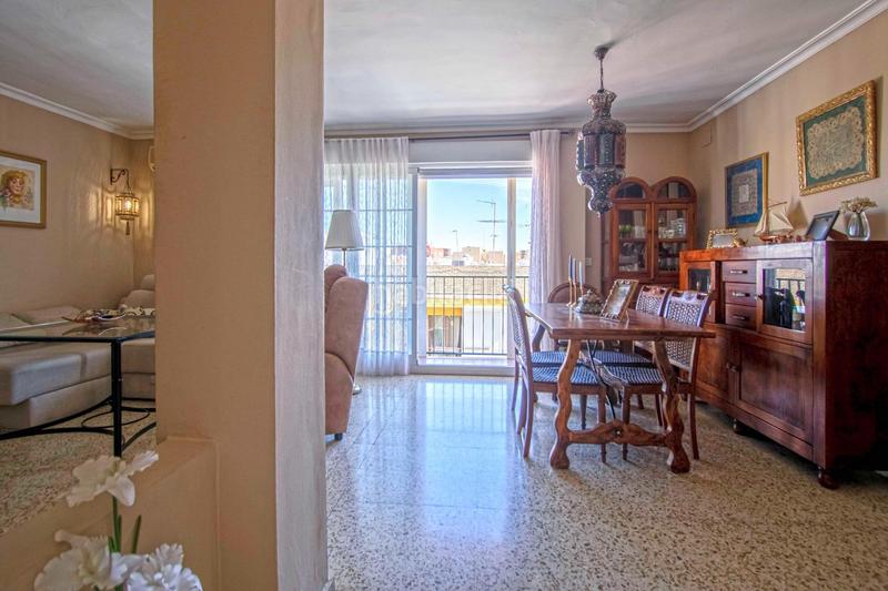 Foto d3c6ba22-88cf-43bc-92e6-8727ed7fcfb9. Piso dos pisos en venta en afán de ribera!! en El Cerro Sevilla