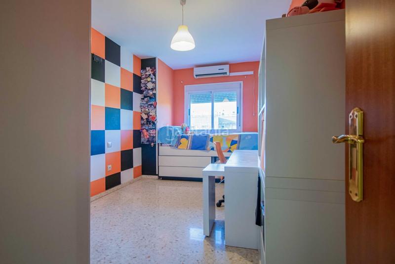 Foto 5ddd8f72-f02d-4174-9193-96ecf70c1054. Appartamento con parcheggio in El Cano - Los Bermejales Sevilla