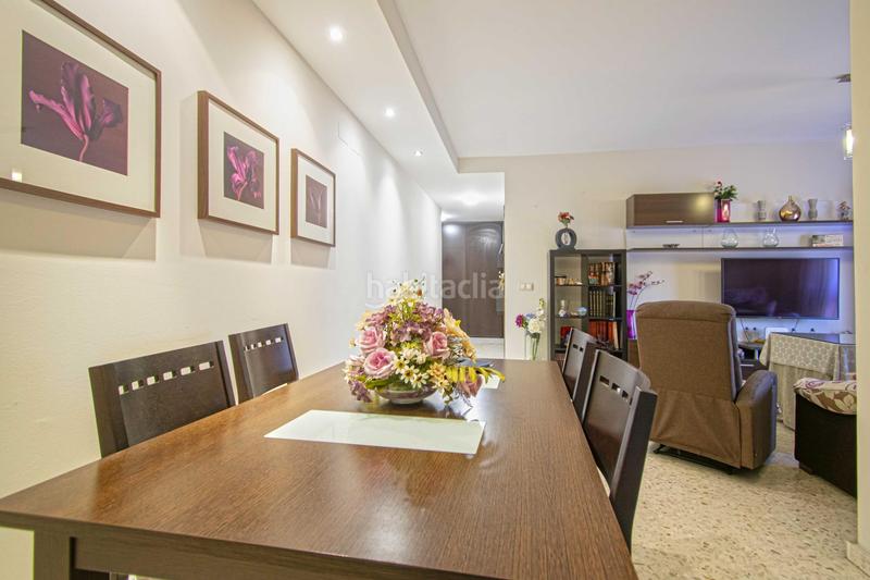 Foto 8e9eefd5-dce1-4eb1-8406-29352281fa30. Appartamento con parcheggio in El Cano - Los Bermejales Sevilla