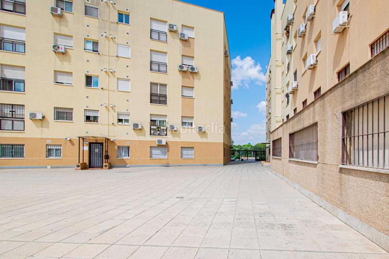 Foto b2eab3ab-7b1d-4168-ac07-64072d895a28. Appartamento con parcheggio in El Cano - Los Bermejales Sevilla
