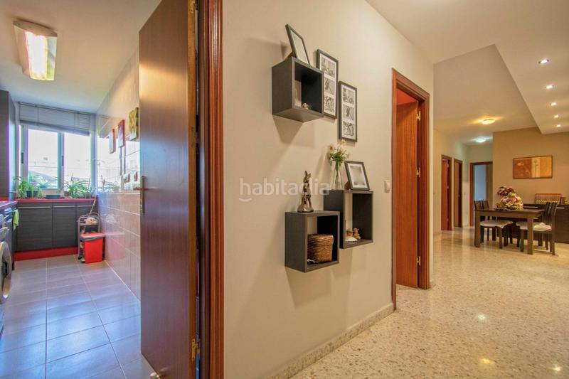Foto dbd52475-3e83-440b-81cb-13e0eb4bdc48. Appartamento con parcheggio in El Cano - Los Bermejales Sevilla