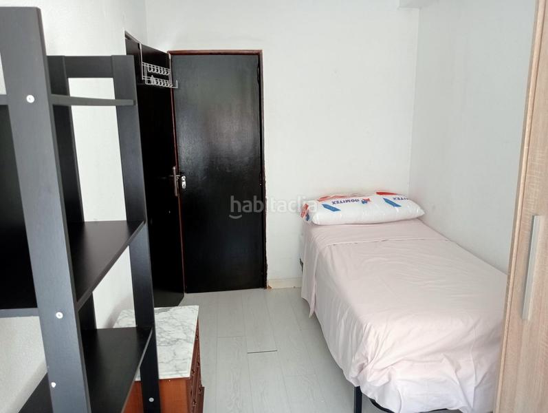Foto e93f7b0b-192d-4bd3-afdb-0fe14fc6a514. Miete etagenwohnung in sector sur - la palmera - reina mercedes Sevilla