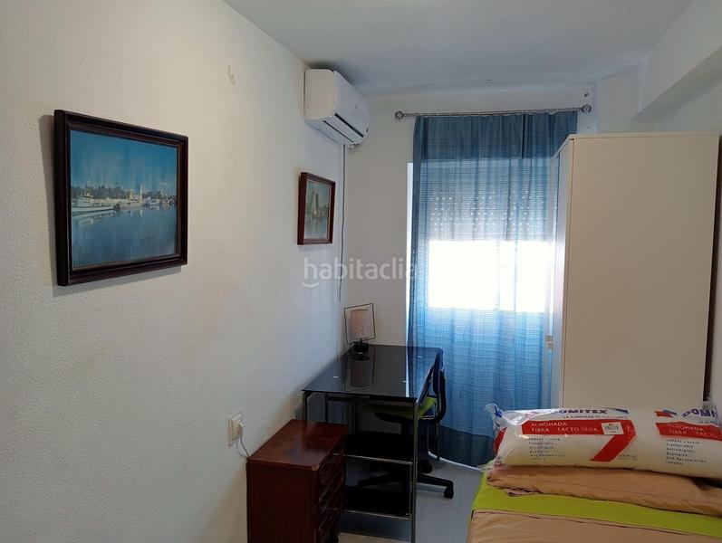 Foto f8397566-9c63-46c4-a61d-22fcf9ab83bf. Miete etagenwohnung in sector sur - la palmera - reina mercedes Sevilla