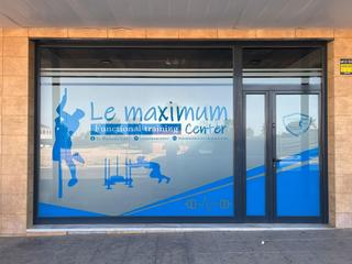 Local commercial à Pilas. Local comercial en venta en pilas, junto plaza de cádiz!!!