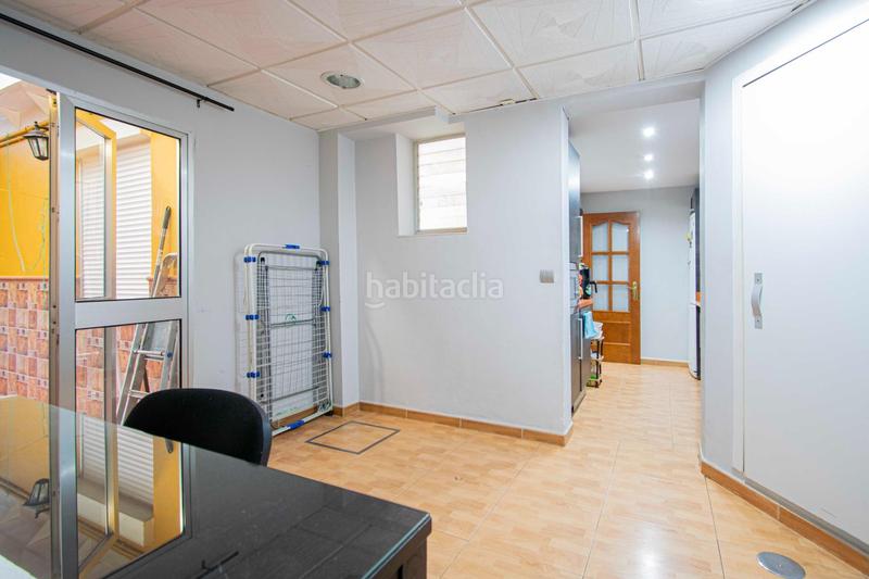Foto 5da8a12b-47d4-4a20-bfd3-4bf8bed03fba. Flat in Parque Alcosa Sevilla