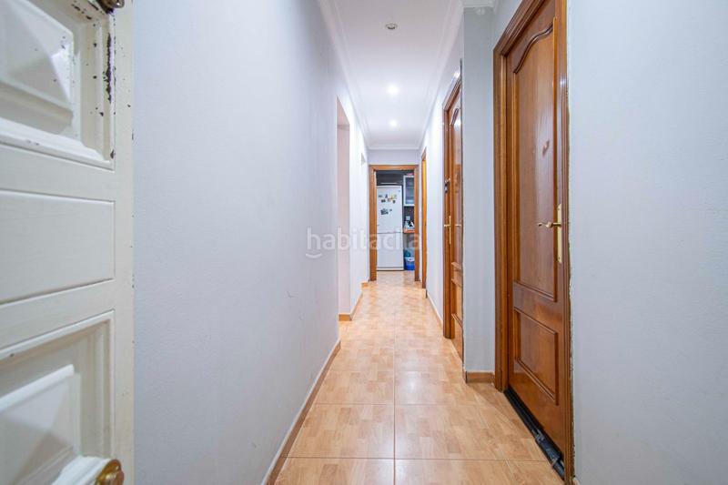 Foto a6266c38-38d1-4d45-a0c5-118f488fba51. Flat in Parque Alcosa Sevilla