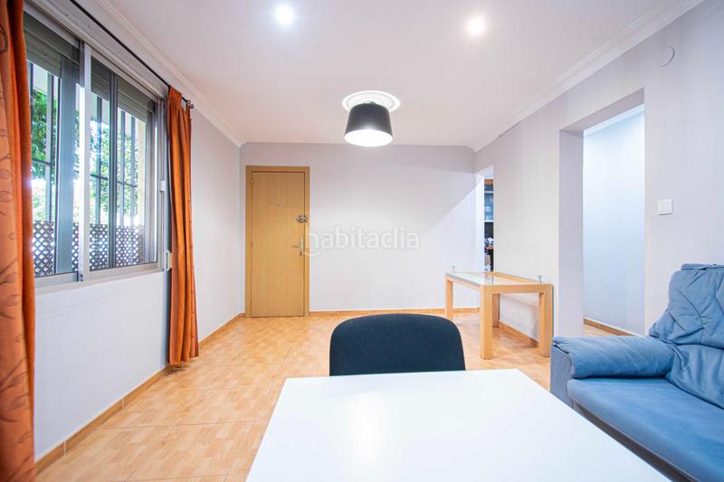 Foto a88658d4-4d9b-4d7e-bc4c-55bb896a1b8b. Flat in Parque Alcosa Sevilla