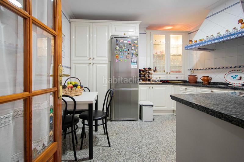 Foto 7a267dbd-5d86-4592-9099-523aab107eac. House with parking in San Julián Sevilla