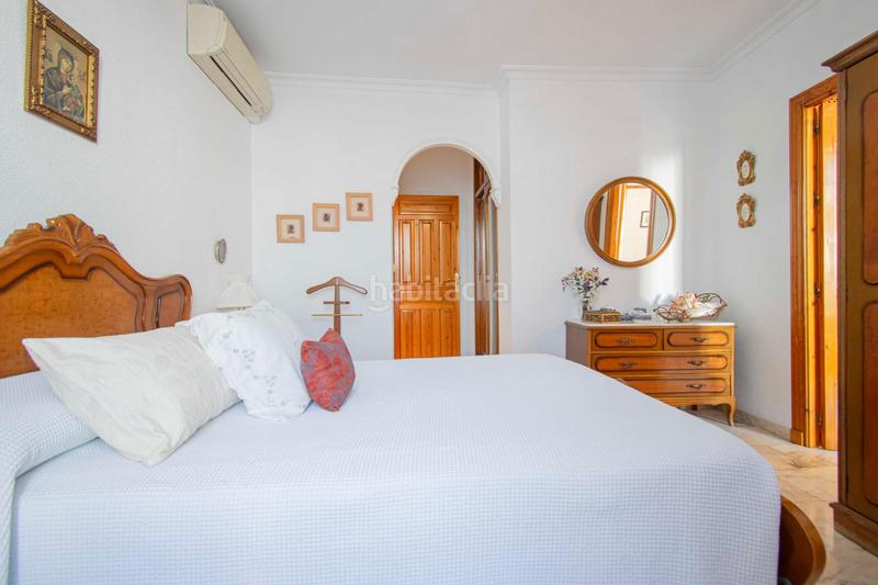 Foto 7f48ccd3-2231-40bd-812c-489cdaea4c91. House with parking in San Julián Sevilla