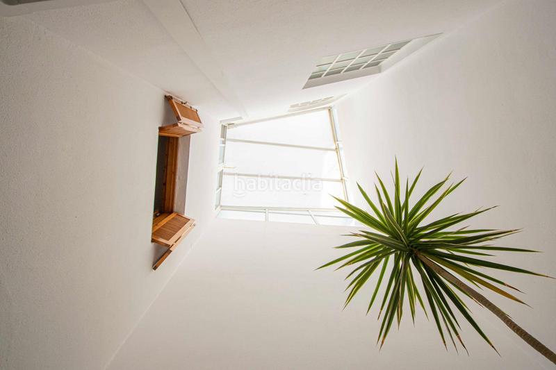 Foto cf7ef463-fc93-4e9d-b126-b4058b1b74ed. House with parking in San Julián Sevilla