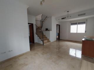Casa en Sanlúcar la Mayor. Gran casa en sanlúcar la mayor!!!