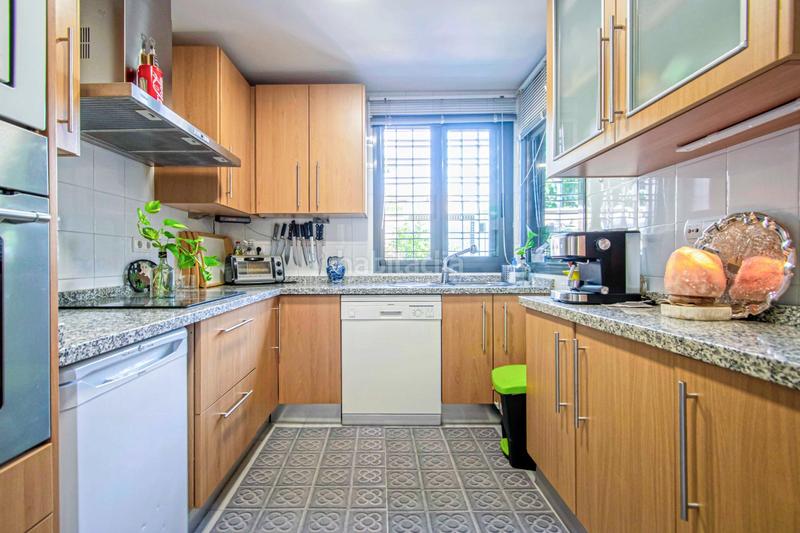 Foto bea593ef-f29b-476a-a5cd-86a6148ece75. Casa con riscaldamento parcheggio in Casco Antiguo Mairena del Aljarafe