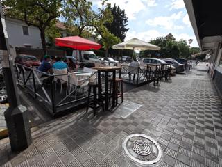 Traspàs Local Comercial  Calle del periodista ramón resa. Traspaso de bar con buena rentabilidad, zona reina mercedes