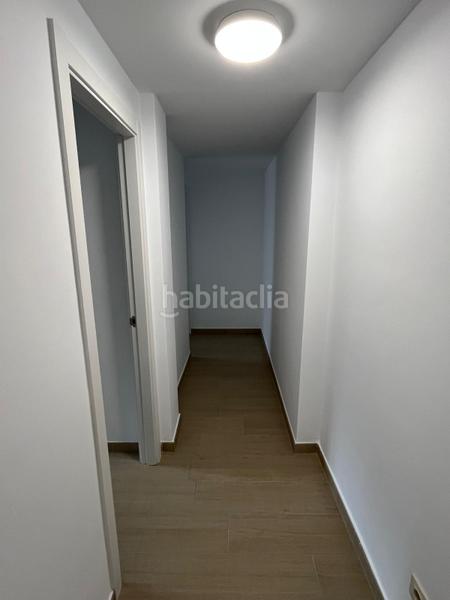 Foto 75b17d6e-26ba-44ff-9db8-d672c6e412d4. Rent flat with parking pool in Centro Bormujos