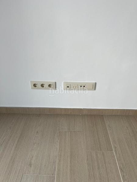 Foto 29e4ee91-7816-4318-9e0f-ca07d8c41d1d. Alquiler piso precioso piso de obra nueva , en urbanización aires del aljarafe!!! en Bormujos