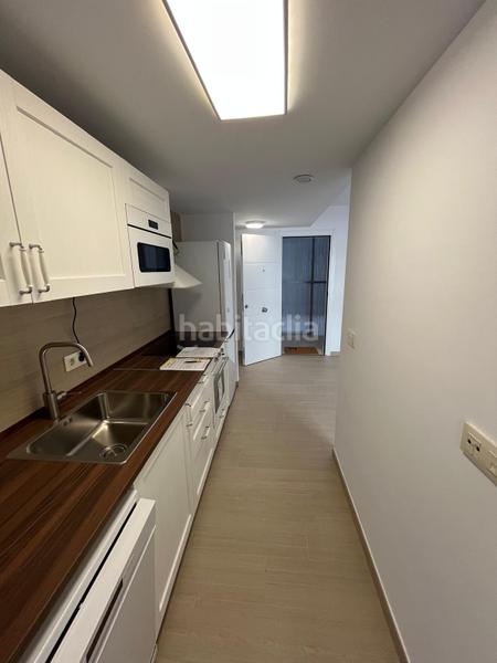 Foto 21128c42-5b1d-4e36-9674-79b074846fca. Rent flat with parking pool in Centro Bormujos