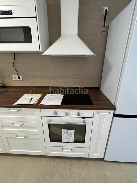 Foto caec86c4-2553-4553-a76a-65b681ce86fb. Rent flat with parking pool in Centro Bormujos