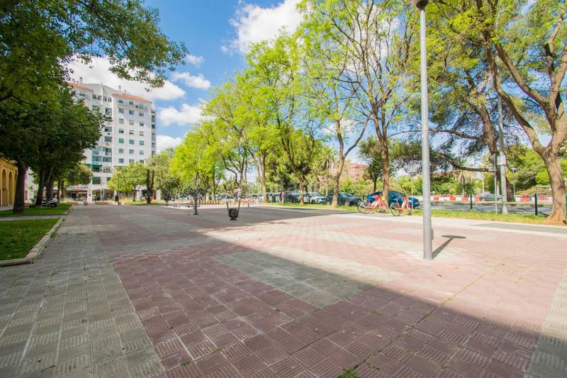 Foto 2ced74cb-8ee9-4893-9572-195fccdac50b. Pis amb calefacció aparcament piscina a Urbadiez - Entrepuentes Sevilla