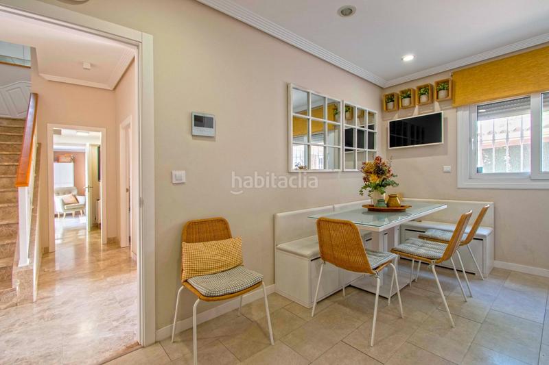 Foto 6f1962f2-afd2-4e64-8ed6-a42e2bf675da. Chalet avec parking piscine dans Olivar de Quintos Montequinto