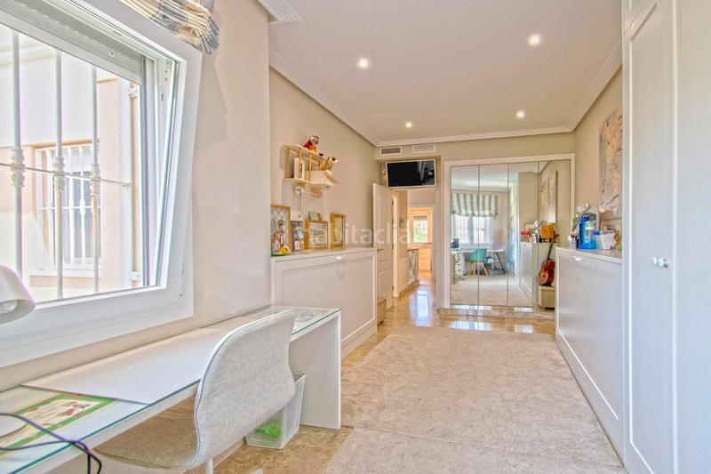 Foto 71afbd1a-f686-49e0-8c80-4295dd51a385. Chalet avec parking piscine dans Olivar de Quintos Montequinto