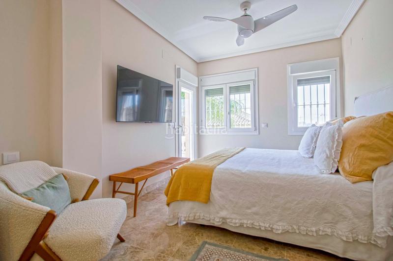 Foto 7ff9de07-41eb-444b-9717-8bffb0da6d19. Chalet avec parking piscine dans Olivar de Quintos Montequinto