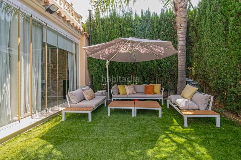 Foto f6b3f98f-6ac4-469c-abcf-c24c91599643. Chalet avec parking piscine dans Olivar de Quintos Montequinto