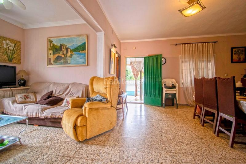 Foto 135c274f-4ea0-4c5d-b500-b185dc3b1d54. Chalet fantástico chalet con gran jardín y piscina privada!! en Rinconada (La)