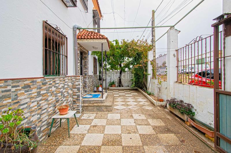 Foto 5184cba2-5eac-45db-b07b-a81fa3465da4. Chalet fantástico chalet con gran jardín y piscina privada!! en Rinconada (La)