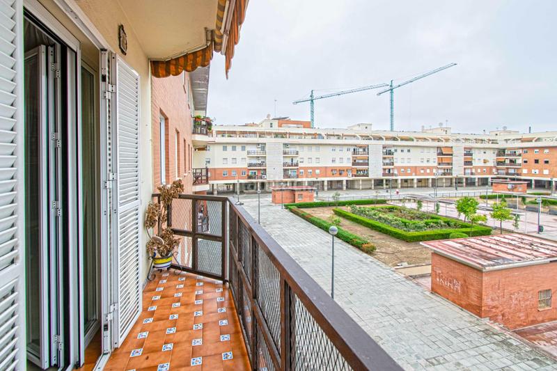 Foto 760111ba-dedf-41cb-bb78-62d7d08741ac. Appartamento con riscaldamento parcheggio in Triana Oeste Sevilla