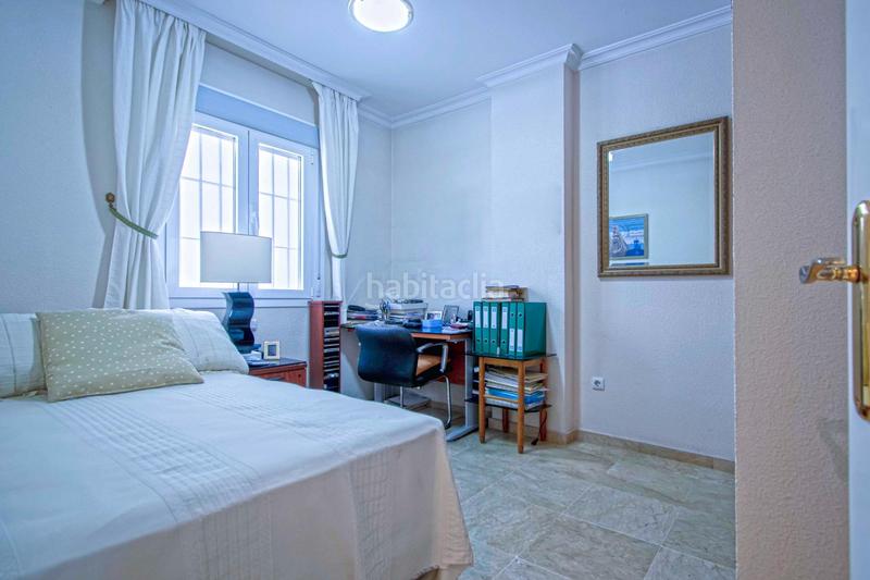Foto 84c8ac70-5447-446e-b2bd-295039646609. Appartamento con riscaldamento parcheggio in Triana Oeste Sevilla