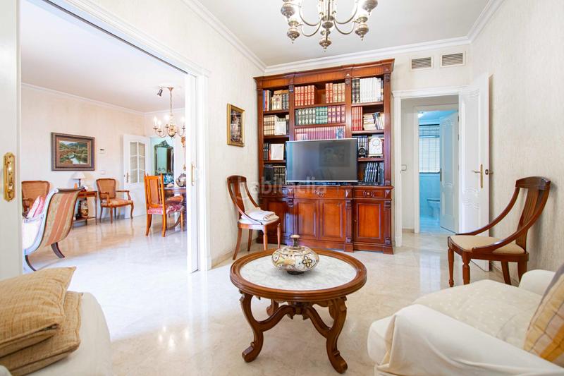 Foto cf11f748-19ae-4ce0-a9f1-601228aaa621. Appartamento con riscaldamento parcheggio in Triana Oeste Sevilla