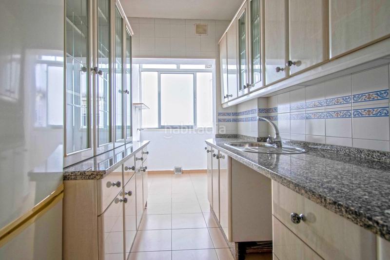 Foto 358a7eae-ccef-498b-beac-d63551839614. Pis amb aparcament a colores - entreparques Sevilla