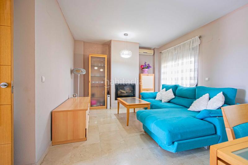 Foto 14d8d067-767f-432e-8e00-b1f830a6e3e4. Casa aparellada amb piscina a Oromana Alcalá de Guadaira