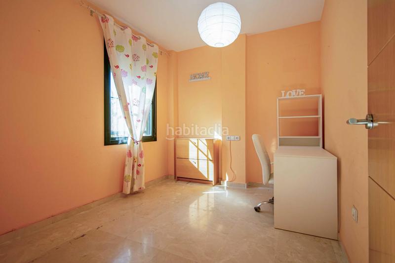 Foto 884422a0-31c0-4532-8d3e-7560d8fb4a59. Casa aparellada amb piscina a Oromana Alcalá de Guadaira