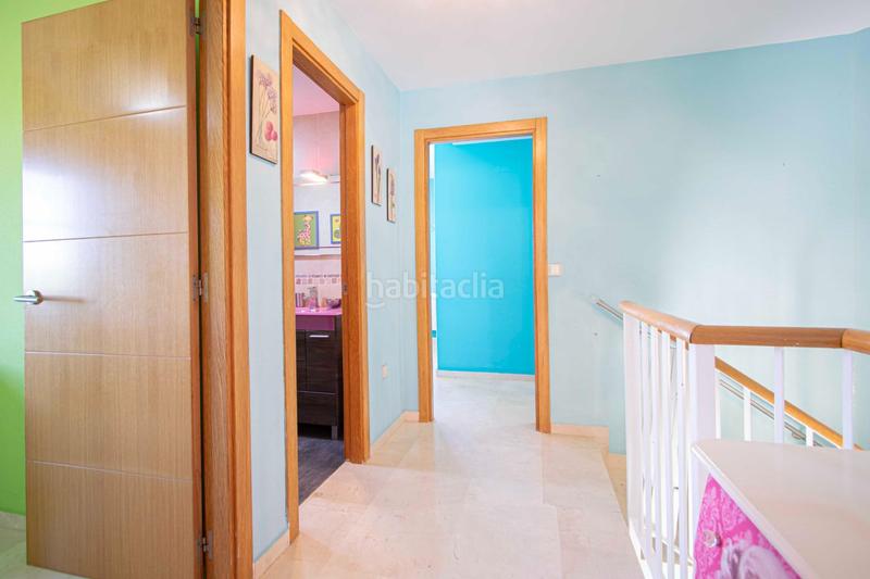 Foto df3cd474-7020-421f-9418-2c1b1ae5024f. Casa aparellada amb piscina a Oromana Alcalá de Guadaira