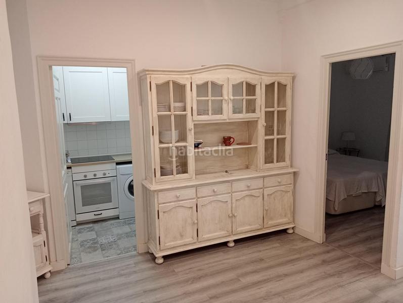 Foto 86f04733-ee87-4e25-b652-bad6bb05a775. Rent flat in La Calzada - La Florida Sevilla