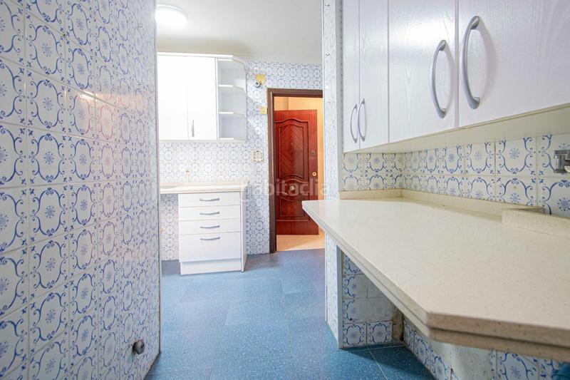 Foto f4b5885a-9890-4b8b-8470-aeabafd9ace2. Appartamento in Cruz Roja Sevilla