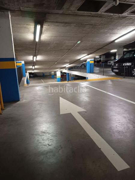 Foto 6bca6e07-93f7-4bbb-b6c7-13e66a133e1e. Aparcament cotxe a San Pablo Sevilla