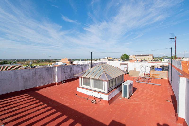 Foto d0a48172-337c-4ff4-8e66-407ef6218701. Maison avec parking dans Viso del Alcor (El)