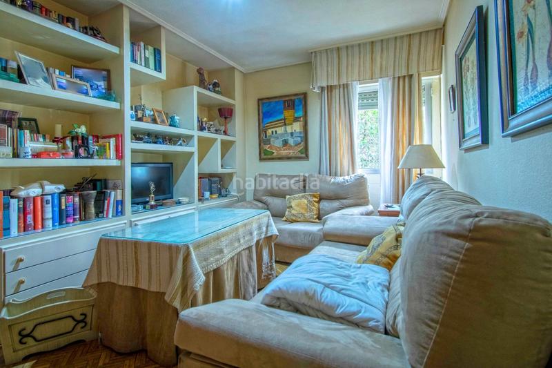 Foto 4f0025cf-985d-49c1-97ff-c0ce374fc10a. Pis amb calefacció aparcament a Parque María Luisa -Giralda Sur Sevilla