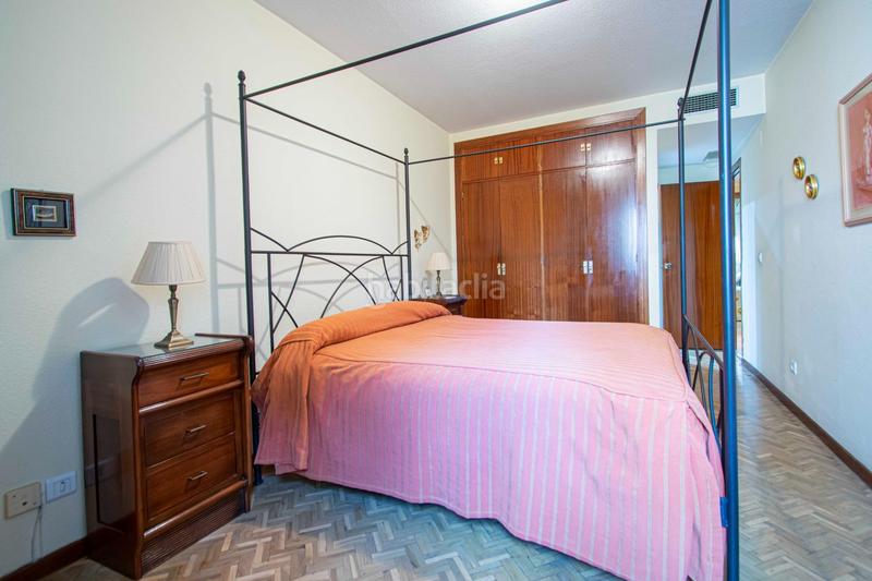 Foto 828553e6-e19e-45e5-a0ab-4012dfa99b7a. Pis amb calefacció aparcament a Parque María Luisa -Giralda Sur Sevilla