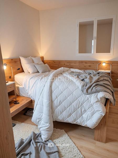 Foto 02d9aca0-13c1-4f52-b7a8-9a5a4f2a77e4. Piso estupendo piso junto avenida de la barzola!!! en Sevilla