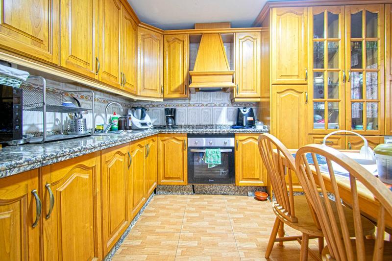 Foto d0801c03-b9a7-4fed-9369-e45644539fd1. Appartement avec chauffage dans Pino Montano - Consolación Sevilla